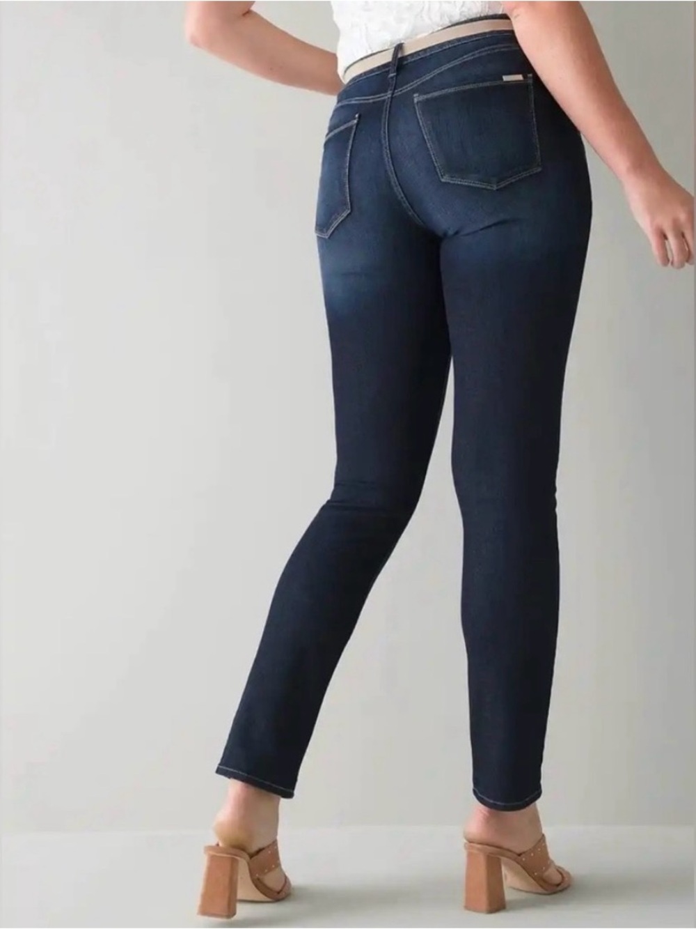 WHBM NWT High Rise Slim Sculpt Jeans sz 16 - Picture 2 of 16